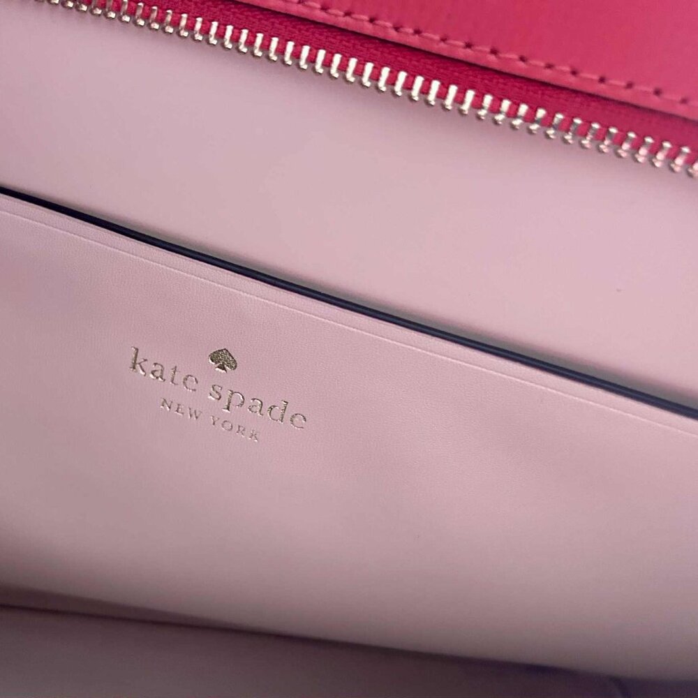 NWOT Kate Spade Red Cara Large Pebbled Leather Zip-Top Tote – US One Size - Picture 8 of 11